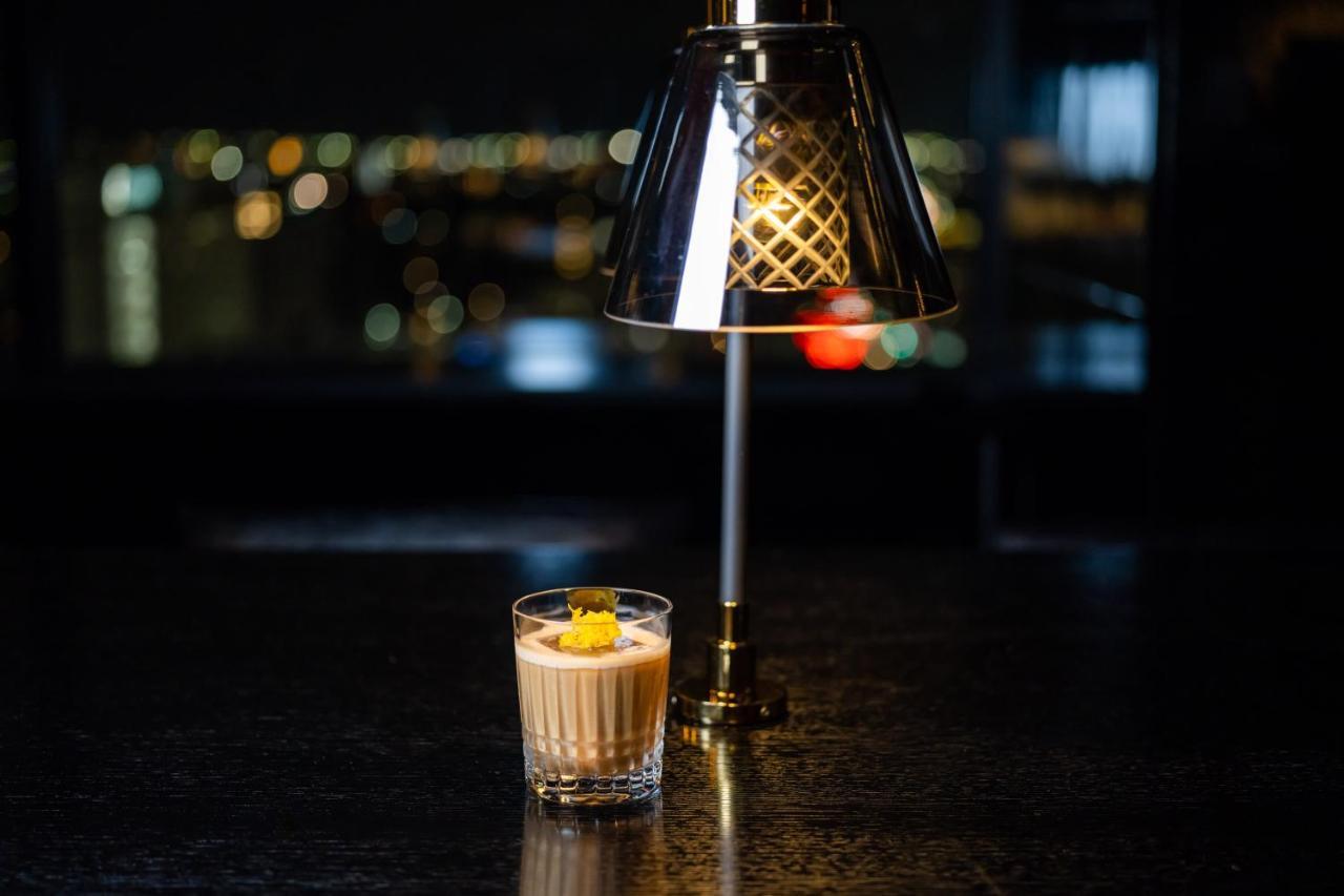 Hyatt Centric Kanazawa Dış mekan fotoğraf A Clover Club cocktail