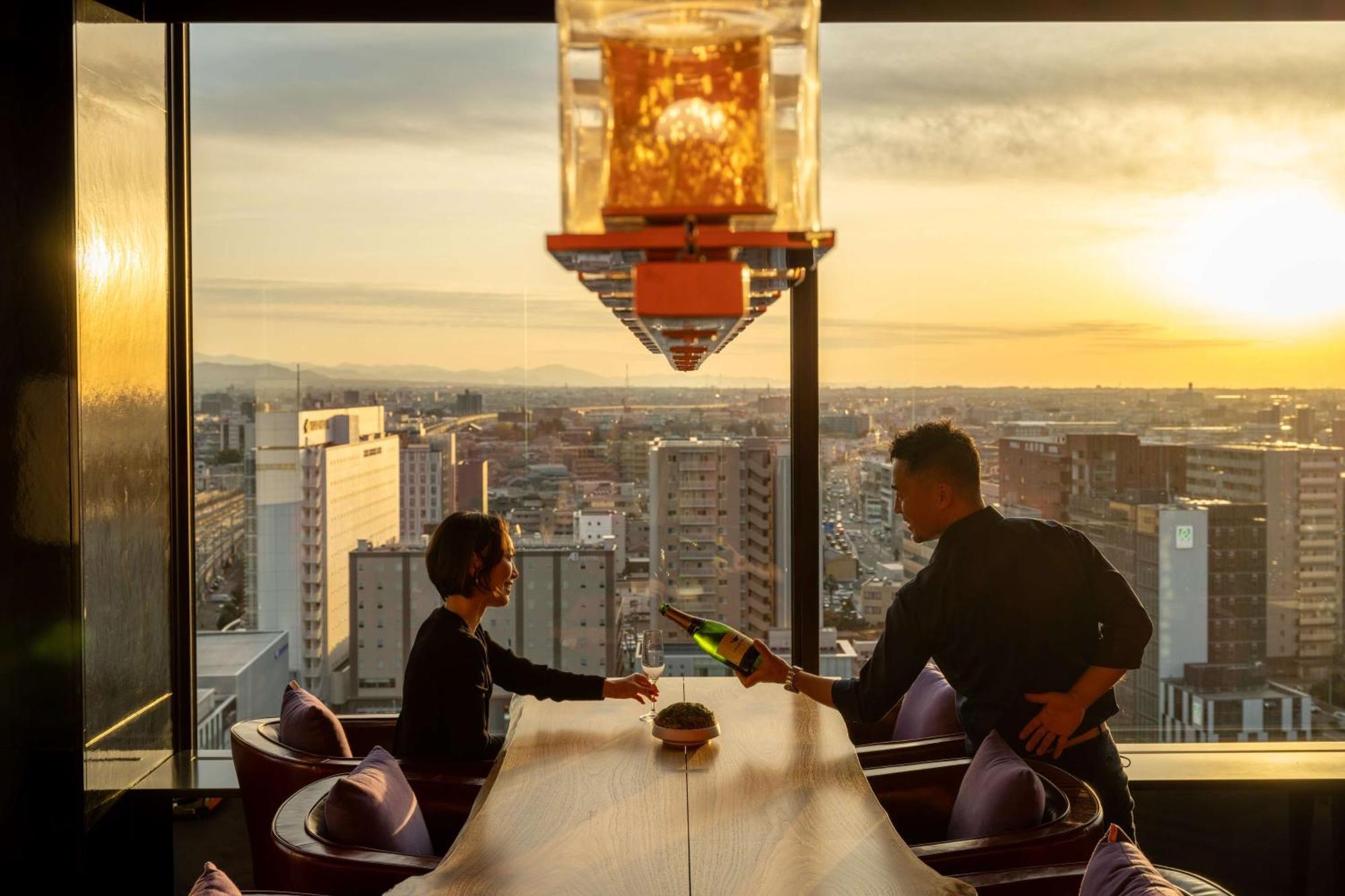 Hyatt Centric Kanazawa Dış mekan fotoğraf The 360° Sky Lounge